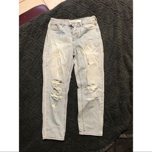 BRANDY MELVILLE ripped high-wasted jeans